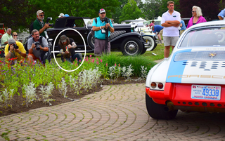Illustration for article titled Porsche Paparazzi spot Magnus Walker Driving 911 STR ll into Concours
